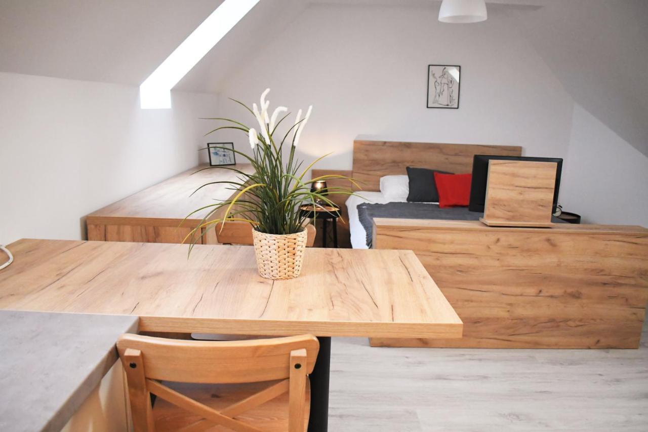 Vatus Apartmanhaz 베크 외부 사진