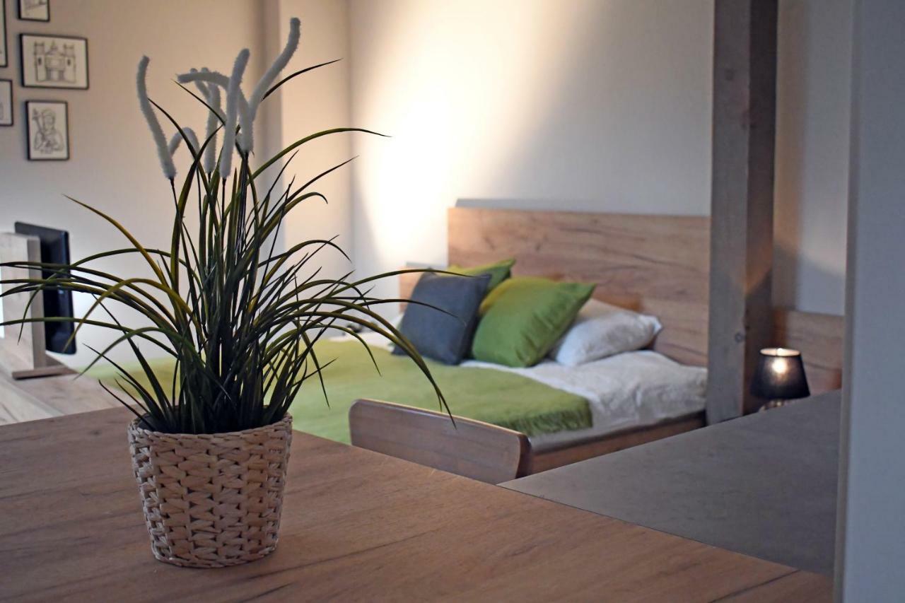 Vatus Apartmanhaz 베크 외부 사진